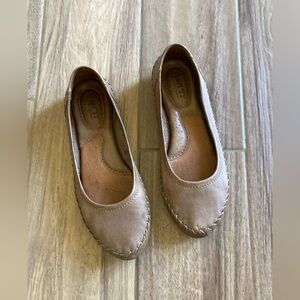 Born Women’s Loafer Moccasin Sz 7